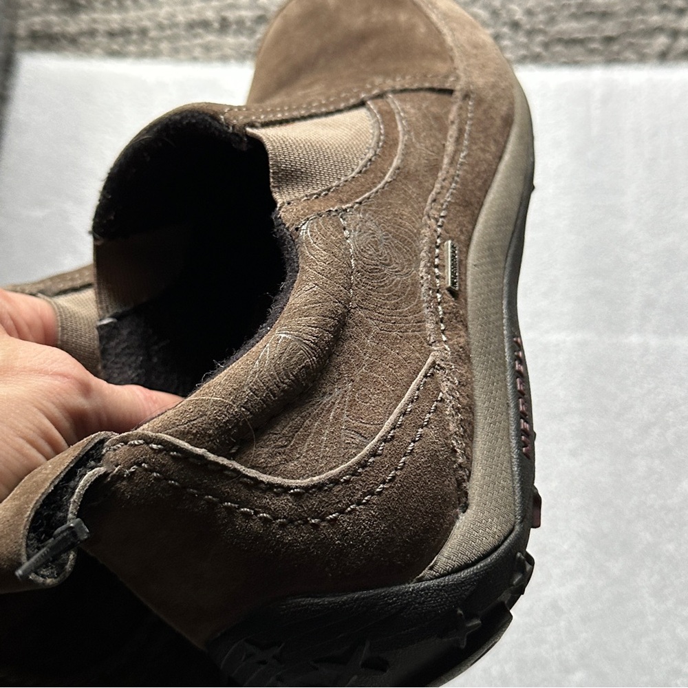 Merrell Women’s 9 Tan Suede Slip-On Zoya Bracken Waterproof worn once